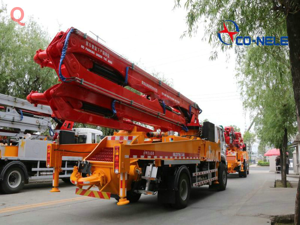 天泵，小型泵車，小型混凝土泵車