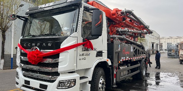 混凝土泵車能提高經(jīng)濟(jì)效益，而且能夠改變施工現(xiàn)場(chǎng)的面貌