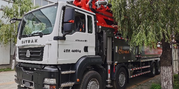 在施工過程中對泵送設備和管路進行觀察