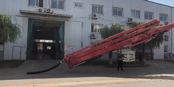 泵車由哪些零部件組成？