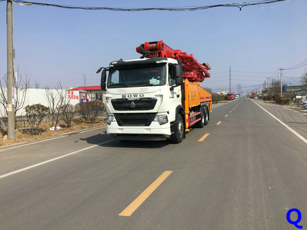 小型混凝土泵車，天泵，小型泵車