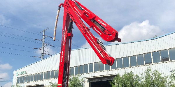 泵車在操作室容易發生哪些危險？